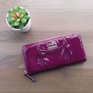 Accordion Coach wallet